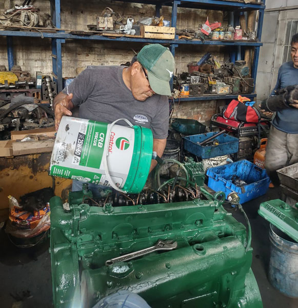 Reparando un motor